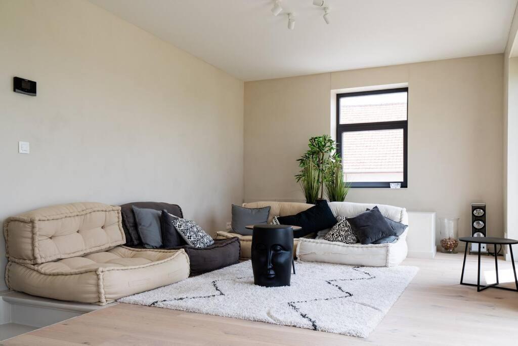 Farmhouse Hoeve Den Ast 5 Separate Bedrooms With Bathrooms Harelbeke Exterior foto